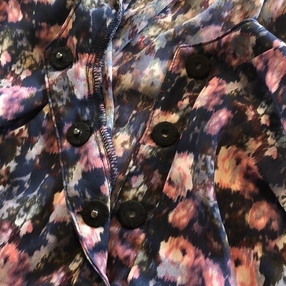Stitch Fix NSR Blouse Purple Semi Sheer Watercolor Monet Floral Print Navy Top - Picture 6 of 7